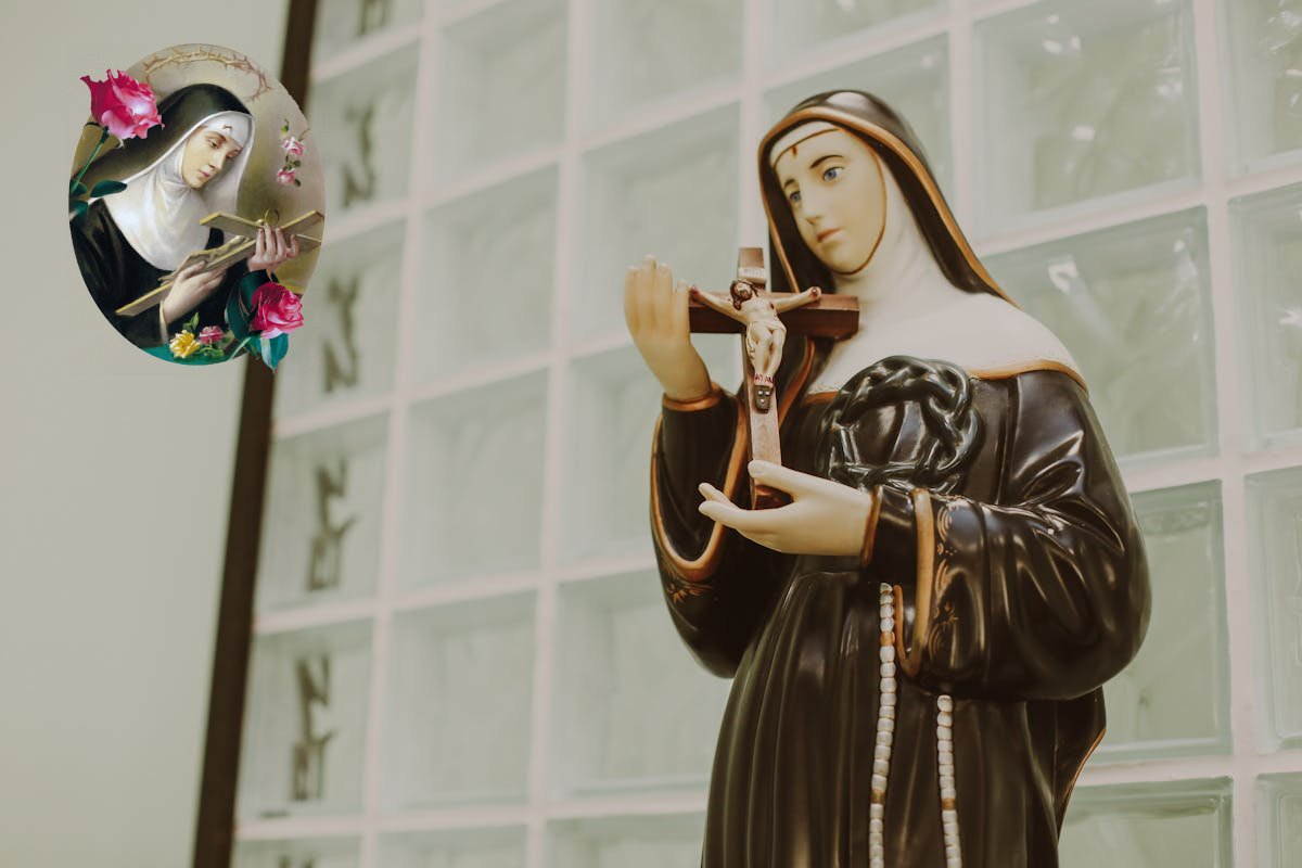 Figurka świętej Rity z krzyżem i różańcem